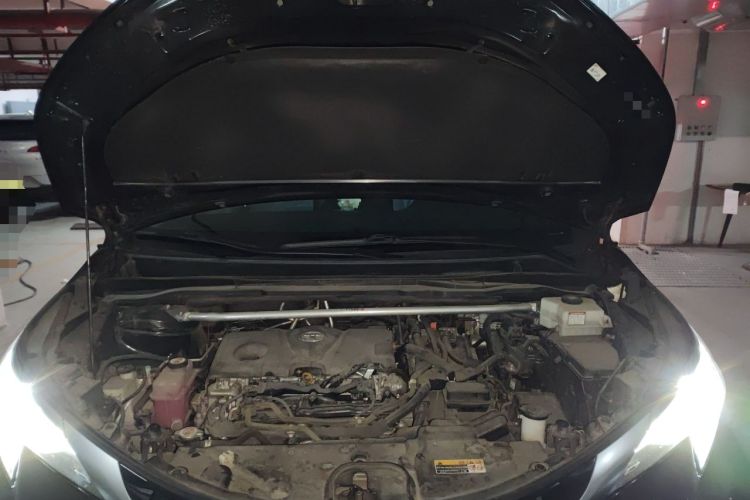 Used Toyota SIENNA 2021 2.5L Hybrid Luxury Edition Engine Bay