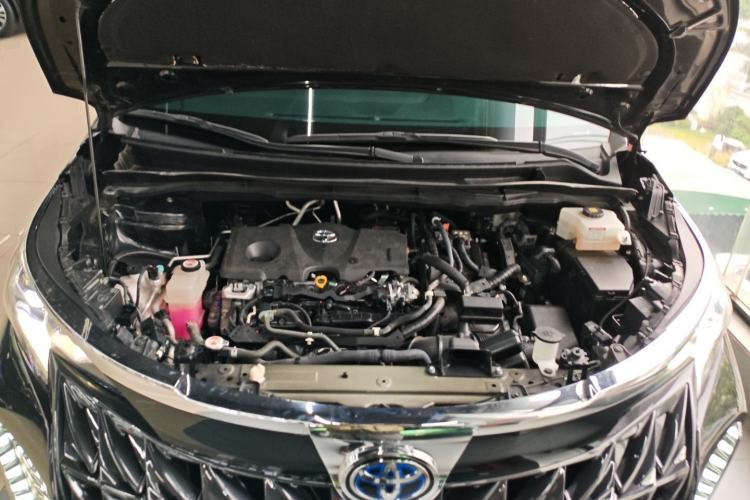 Used Toyota SIENNA 2021 2.5L Hybrid Comfort Edition Engine Bay