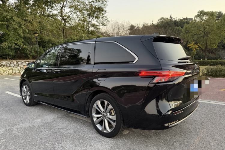 Used Toyota SIENNA 2021 2.5L Hybrid Premium Edition Exterior 1