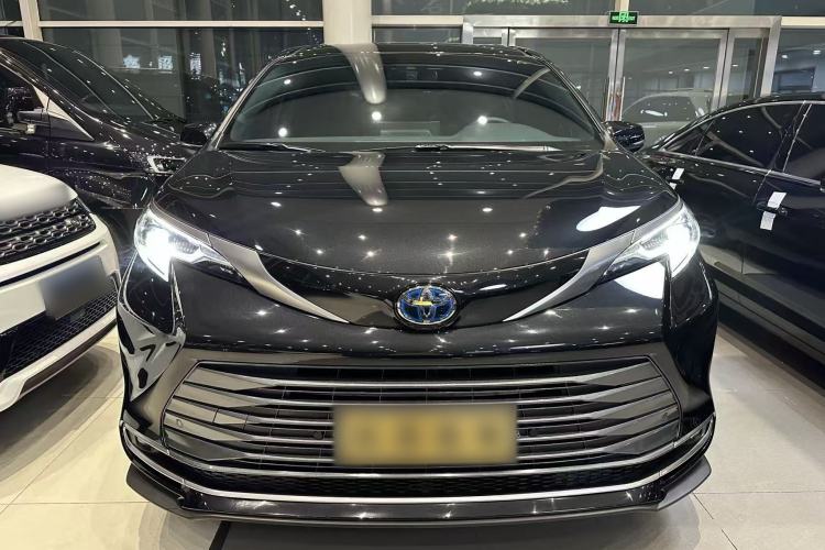 Used Toyota SIENNA 2021 2.5L Hybrid Ultimate Edition Exterior 1