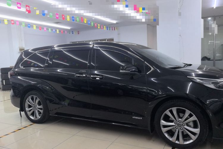 Used Toyota SIENNA 2021 2.5L Hybrid Premium Edition Exterior 2