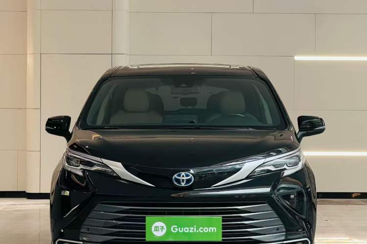 Used Toyota SIENNA 2021 2.5L Hybrid Luxury Edition Exterior 2