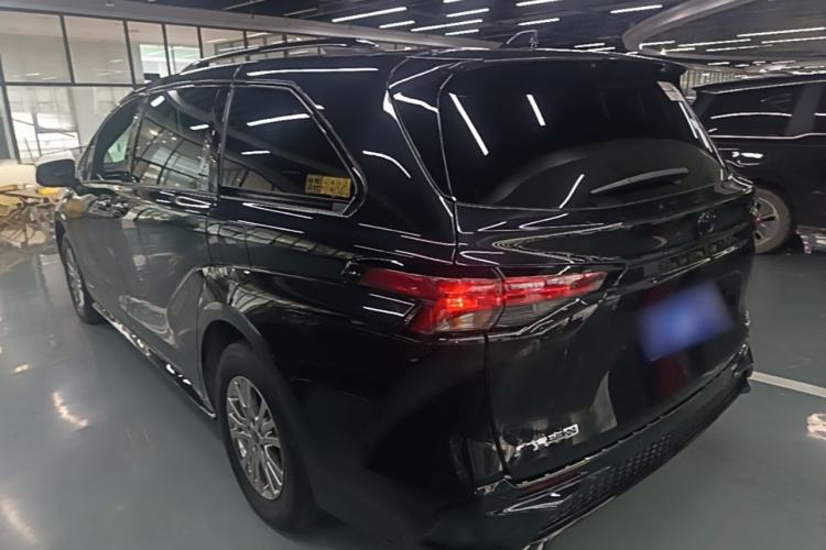 Used Toyota SIENNA 2021 2.5L Hybrid Luxury Edition Exterior 2