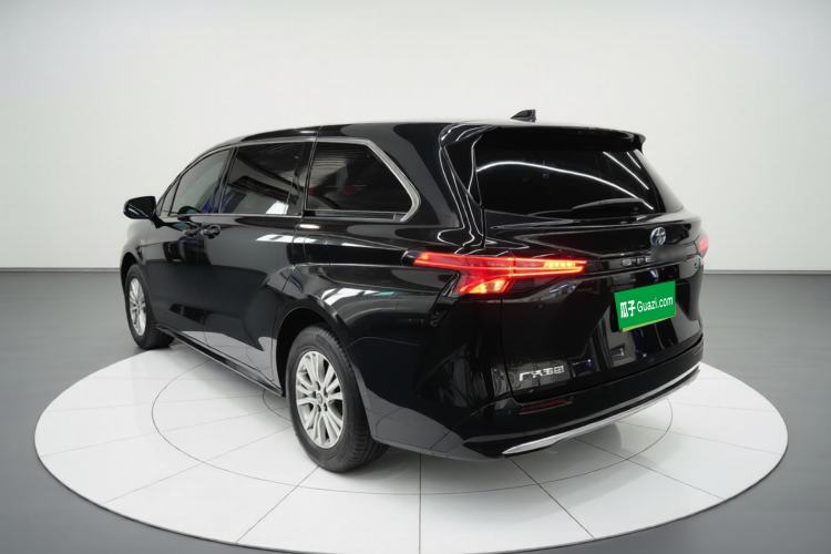Used Toyota SIENNA 2021 2.5L Hybrid Premium Edition Exterior 2
