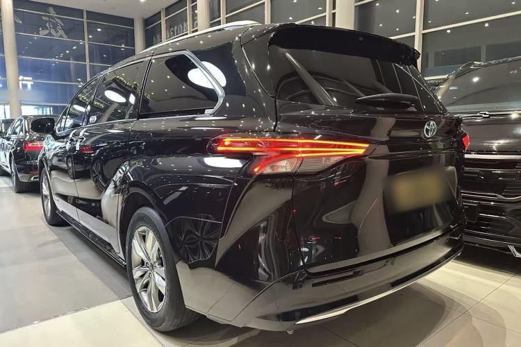 Used Toyota SIENNA 2021 2.5L Hybrid Ultimate Edition Exterior 3