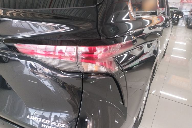 Used Toyota SIENNA 2021 2.5L Hybrid Ultimate Edition Exterior 3