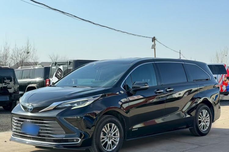 Used Toyota SIENNA 2021 2.5L Hybrid Premium Edition Exterior 4