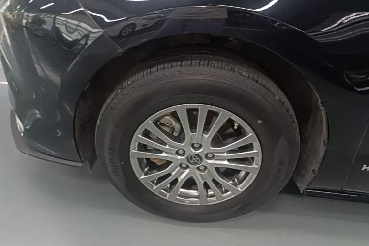 Used Toyota SIENNA 2021 2.5L Hybrid Luxury Edition Exterior 4