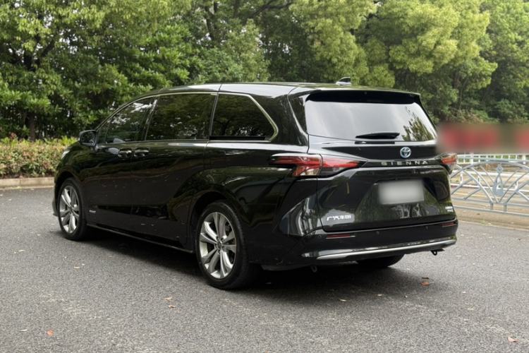 Used Toyota SIENNA 2021 2.5L Hybrid Premium Edition Exterior 4