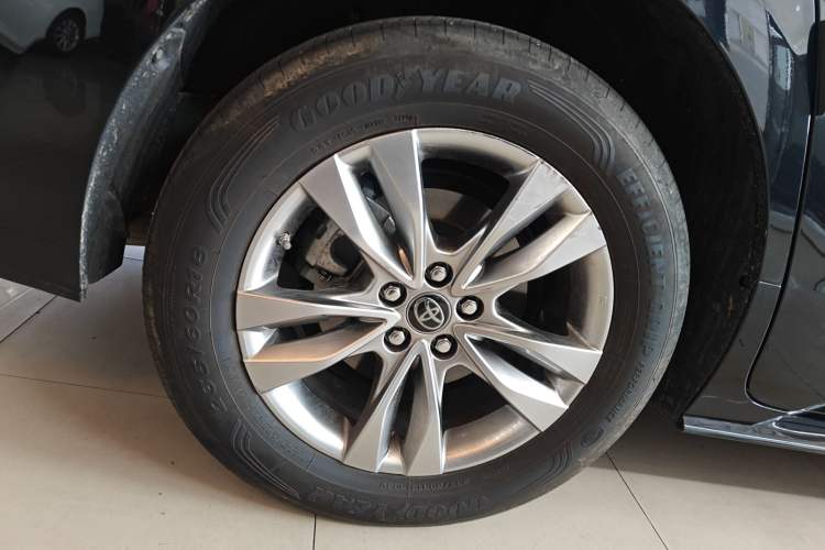 Used Toyota SIENNA 2021 2.5L Hybrid Ultimate Edition Exterior 5