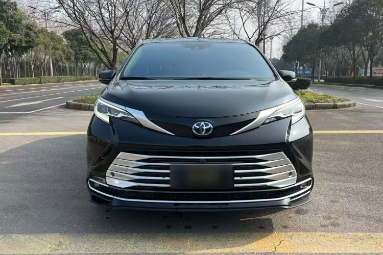 Used Toyota SIENNA 2021 2.5L Hybrid Platinum Edition Exterior 5