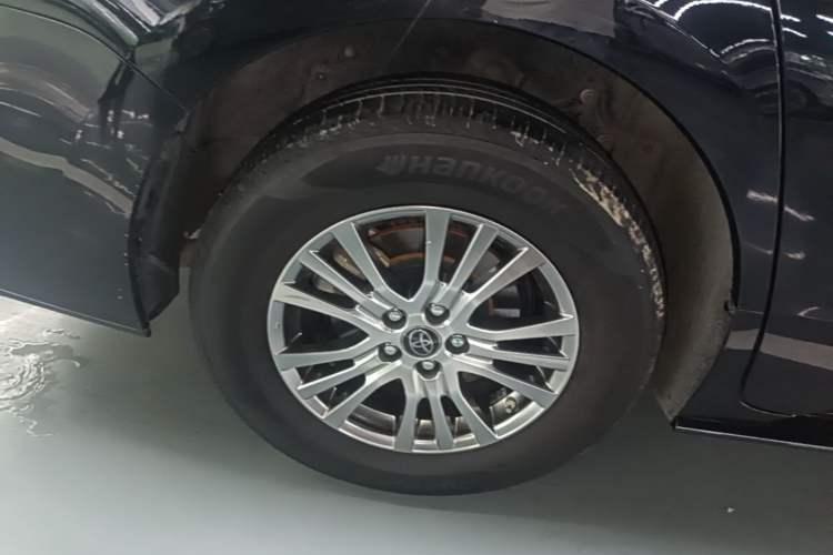 Used Toyota SIENNA 2021 2.5L Hybrid Luxury Edition Exterior 5