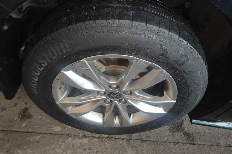 Used Toyota SIENNA 2021 2.5L Hybrid Platinum Edition Exterior 5
