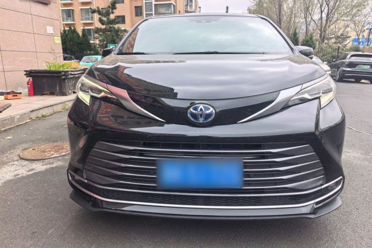 Used Toyota SIENNA 2021 2.5L Hybrid Premium Edition Exterior 5