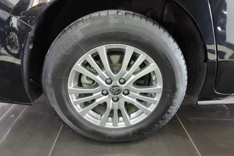 Used Toyota SIENNA 2021 2.5L Hybrid Premium Edition Exterior 5