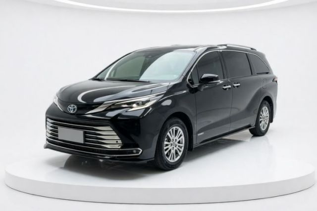 Used Toyota SIENNA 2021 2.5L Hybrid Premium Edition