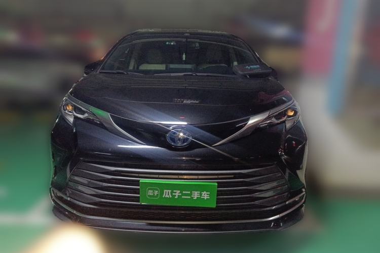 Used Toyota SIENNA 2021 2.5L Hybrid Ultimate Edition Front