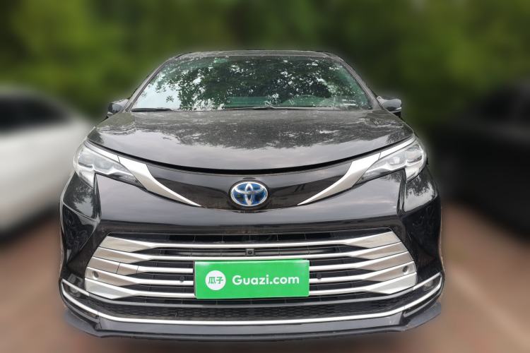 Used Toyota SIENNA 2021 2.5L Hybrid Platinum Edition Front