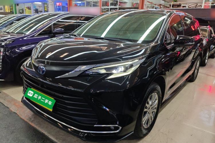 Used Toyota SIENNA 2021 2.5L Hybrid Comfort Edition Front Left 45 Deg