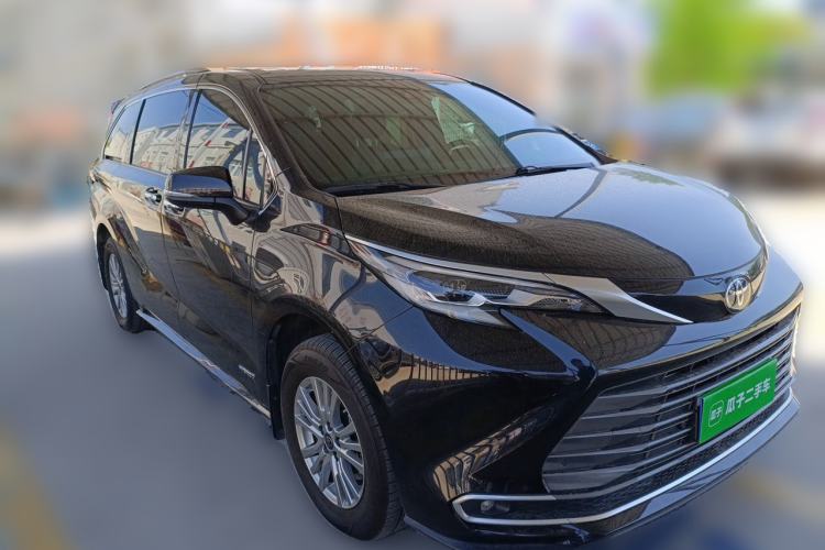 Used Toyota SIENNA 2021 2.5L Hybrid Premium Edition Front Right 45 Deg