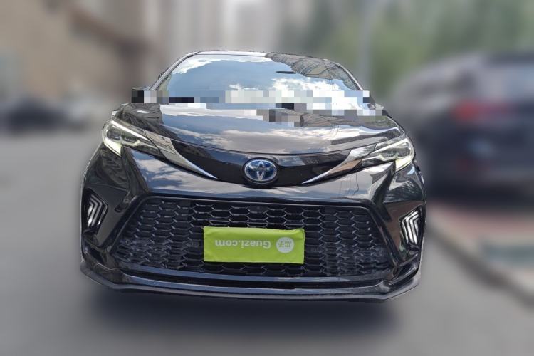 Used Toyota SIENNA 2021 2.5L Hybrid Comfort Edition Front