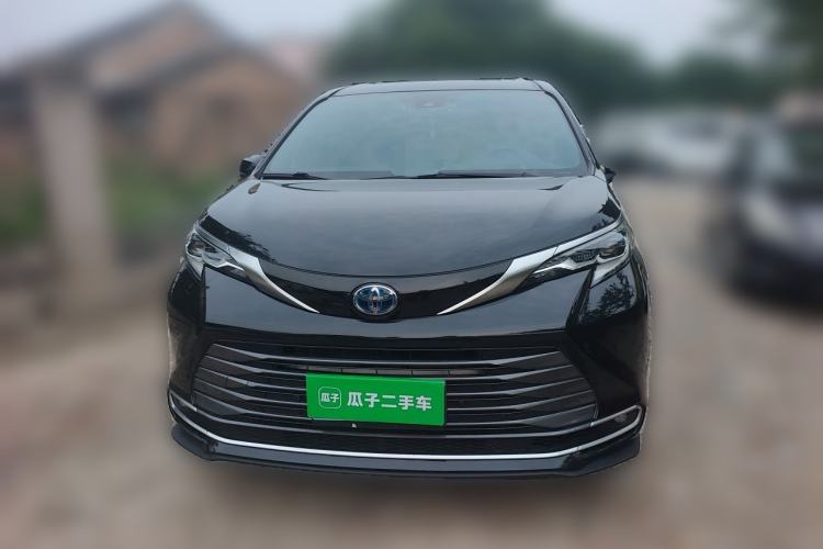Used Toyota SIENNA 2021 2.5L Hybrid Premium Edition Front