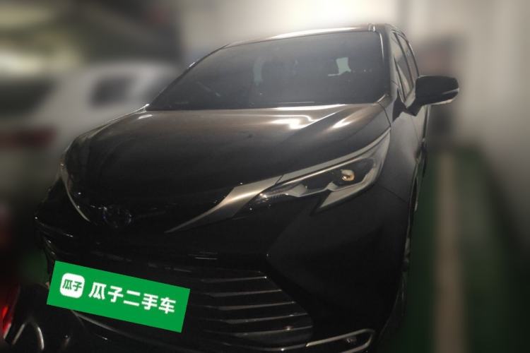 Used Toyota SIENNA 2021 2.5L Hybrid Premium Edition Front