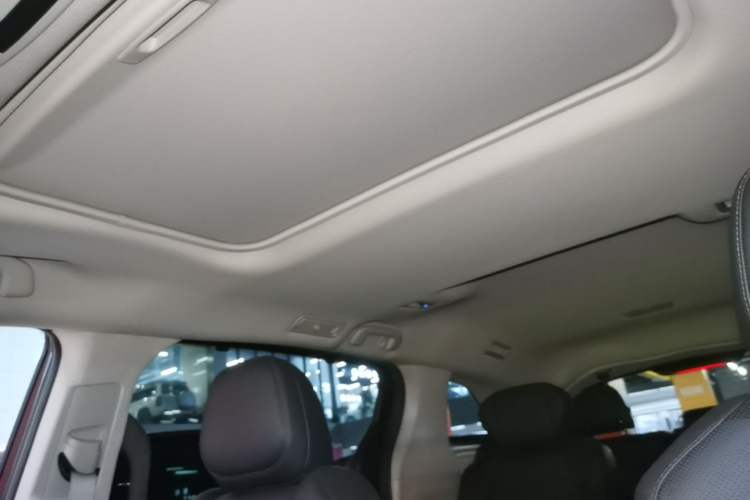 Used Toyota SIENNA 2021 2.5L Hybrid Premium Edition Headliner