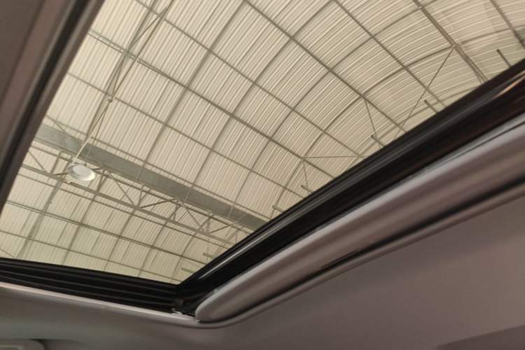 Used Toyota SIENNA 2021 2.5L Hybrid Luxury Edition Headliner