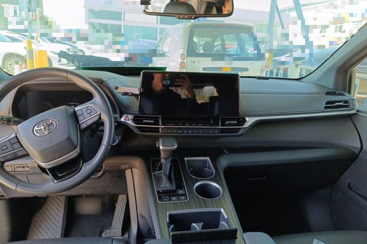 Used Toyota SIENNA 2021 2.5L Hybrid Premium Edition Headliner