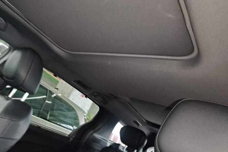 Used Toyota SIENNA 2021 2.5L Hybrid Ultimate Edition Headliner