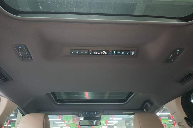 Used Toyota SIENNA 2021 2.5L Hybrid Ultimate Edition Headliner