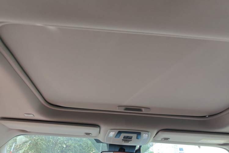Used Toyota SIENNA 2021 2.5L Hybrid Comfort Edition Headliner