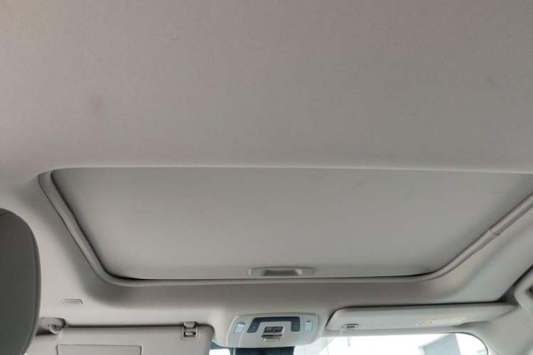 Used Toyota SIENNA 2021 2.5L Hybrid Comfort Edition Headliner