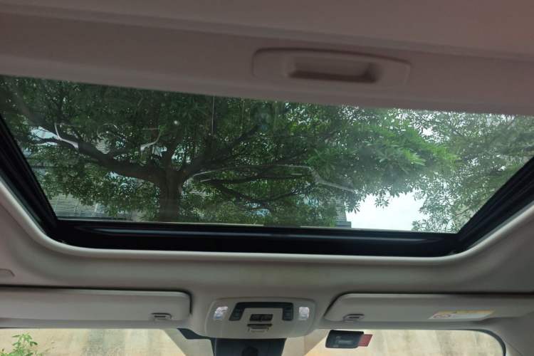 Used Toyota SIENNA 2021 2.5L Hybrid Comfort Edition Headliner