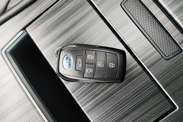 Used Toyota SIENNA 2021 2.5L Hybrid Premium Edition Interior 1