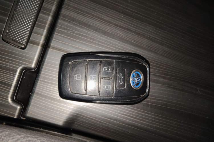 Used Toyota SIENNA 2021 2.5L Hybrid Premium Edition Interior 1