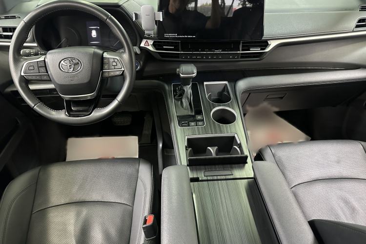 Used Toyota SIENNA 2021 2.5L Hybrid Premium Edition Interior 1
