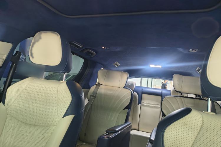 Used Toyota SIENNA 2021 2.5L Hybrid Luxury Edition Interior 11