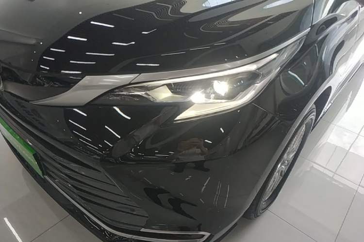 Used Toyota SIENNA 2021 2.5L Hybrid Luxury Edition Left Front Headlight