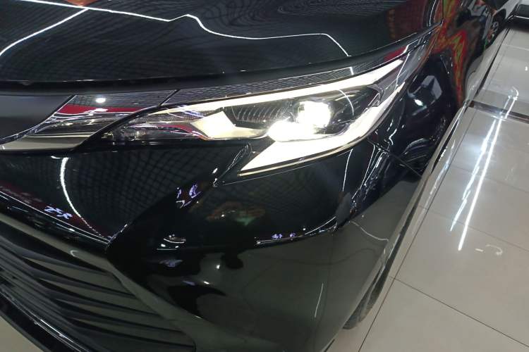 Used Toyota SIENNA 2021 2.5L Hybrid Comfort Edition Left Front Headlight