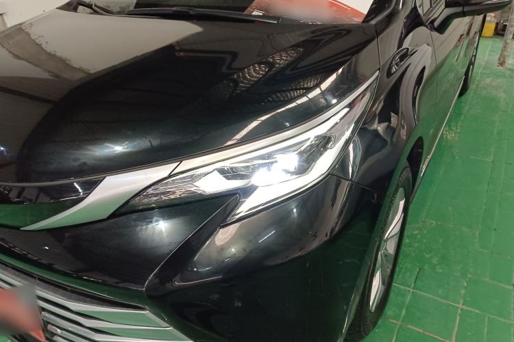 Used Toyota SIENNA 2021 2.5L Hybrid Platinum Edition Left Front Headlight