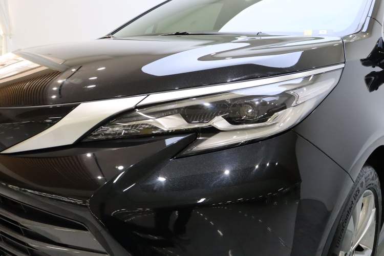 Used Toyota SIENNA 2021 2.5L Hybrid Premium Edition Left Front Headlight