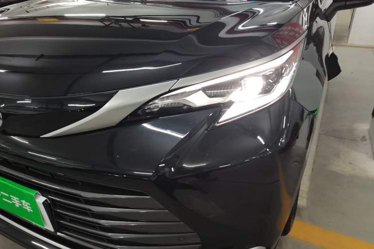 Used Toyota SIENNA 2021 2.5L Hybrid Premium Edition Left Front Headlight