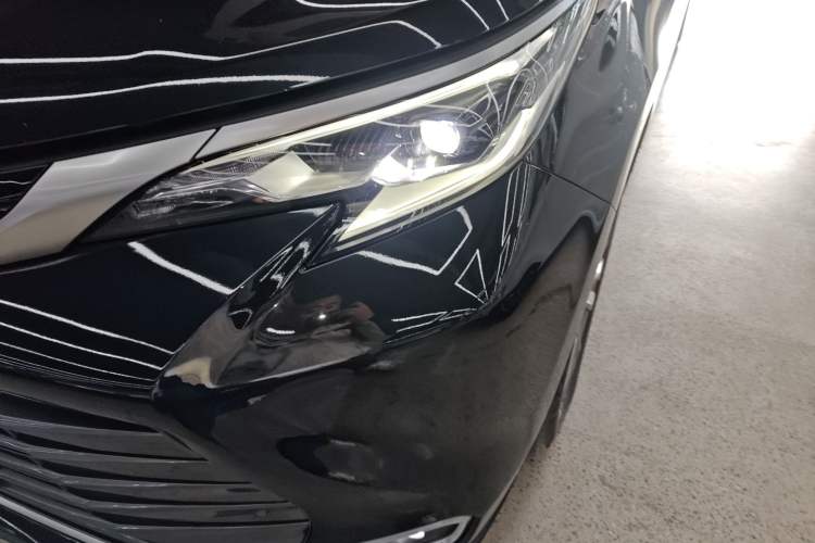 Used Toyota SIENNA 2021 2.5L Hybrid Ultimate Edition Left Front Headlight