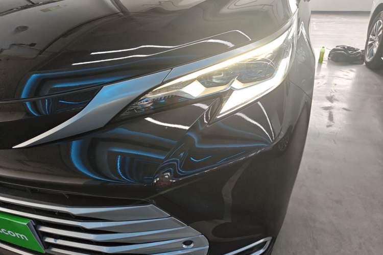Used Toyota SIENNA 2021 2.5L Hybrid Platinum Edition Left Front Headlight