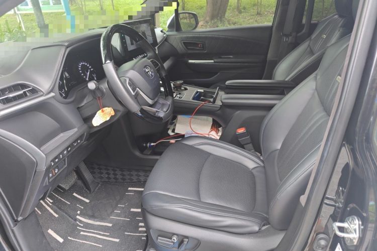 Used Toyota SIENNA 2021 2.5L Hybrid Comfort Edition Left Front Seat