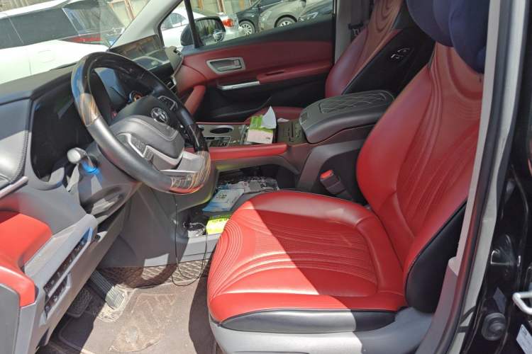 Used Toyota SIENNA 2021 2.5L Hybrid Comfort Edition Left Front Seat