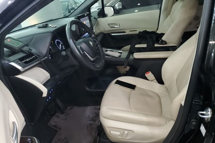 Used Toyota SIENNA 2021 2.5L Hybrid Luxury Edition Left Front Seat