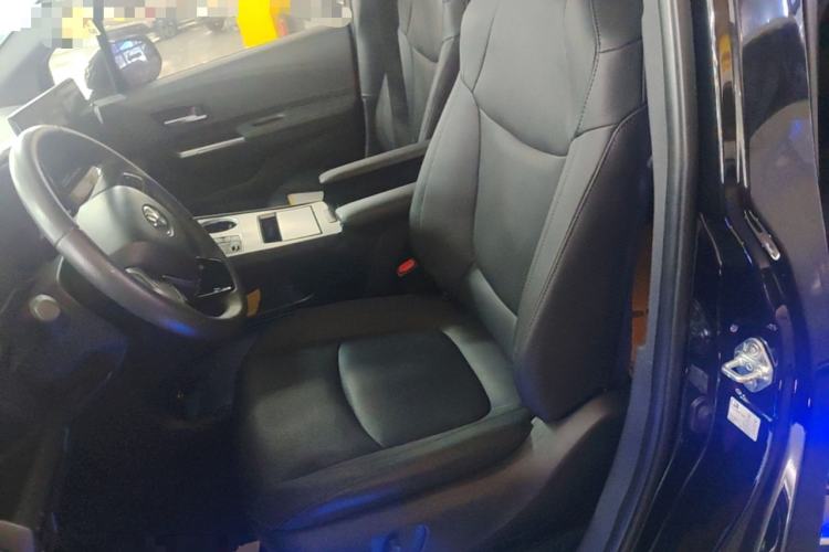 Used Toyota SIENNA 2021 2.5L Hybrid Premium Edition Left Front Seat